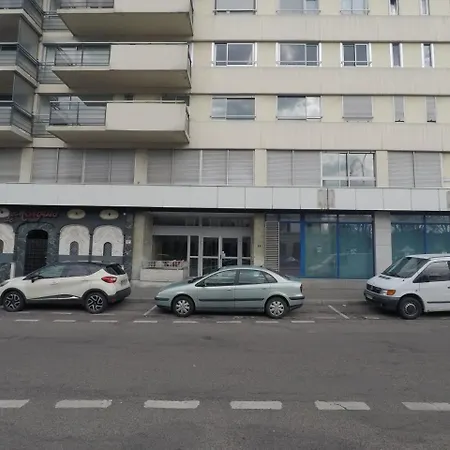 Travel Homes - Le Wilson, Face A La Gare Mulhouse Exterior photo